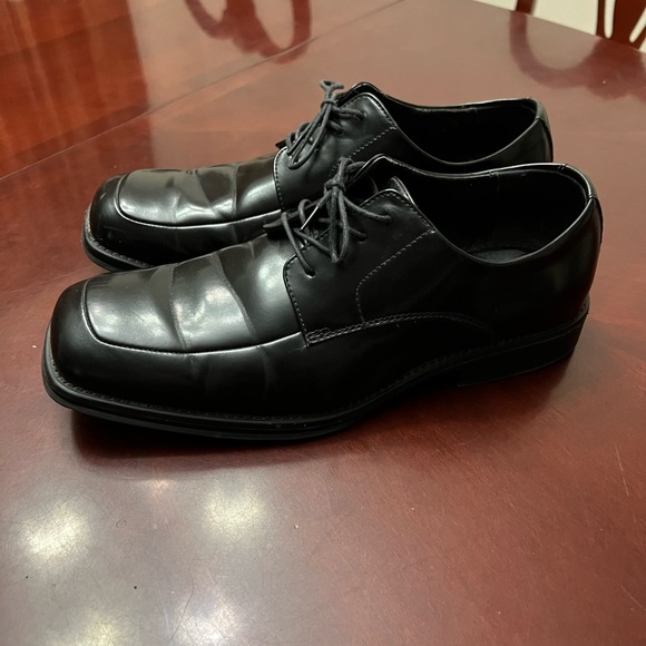 Kenneth Cole Reaction Shoes - Picture 2 of 5